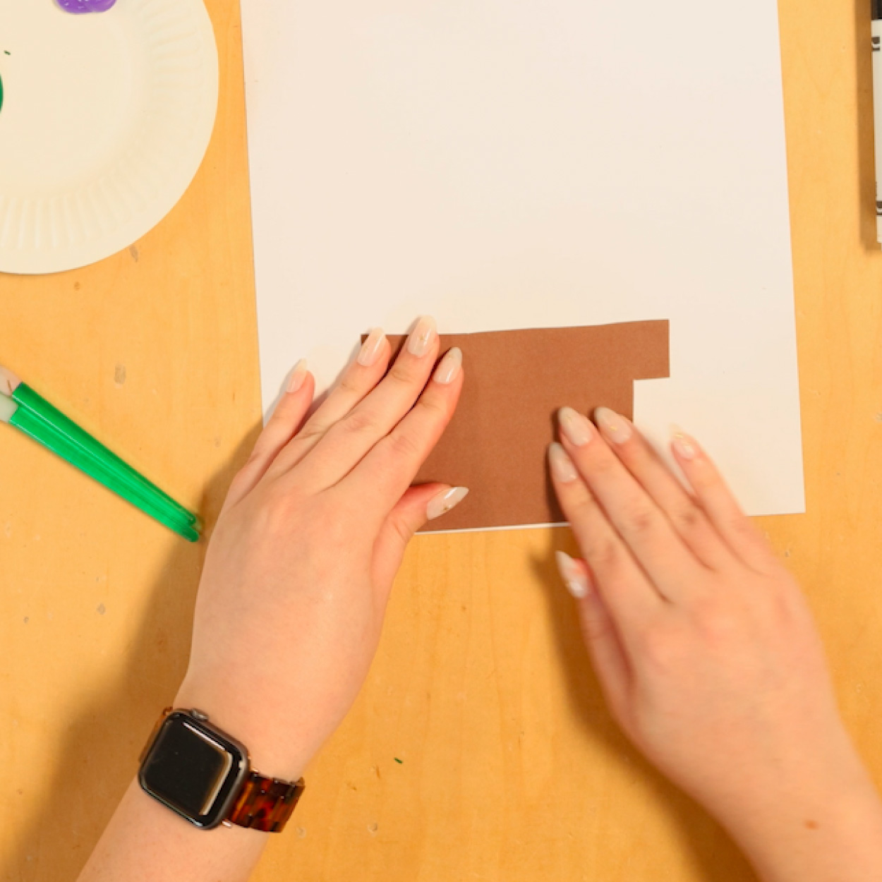Glue flower pot to paper